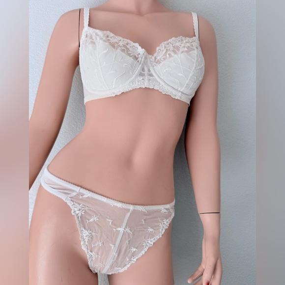 Victoria’s Secret Sheer Embroidered Balconette Bra Thong Lingerie Set Lace Sexy